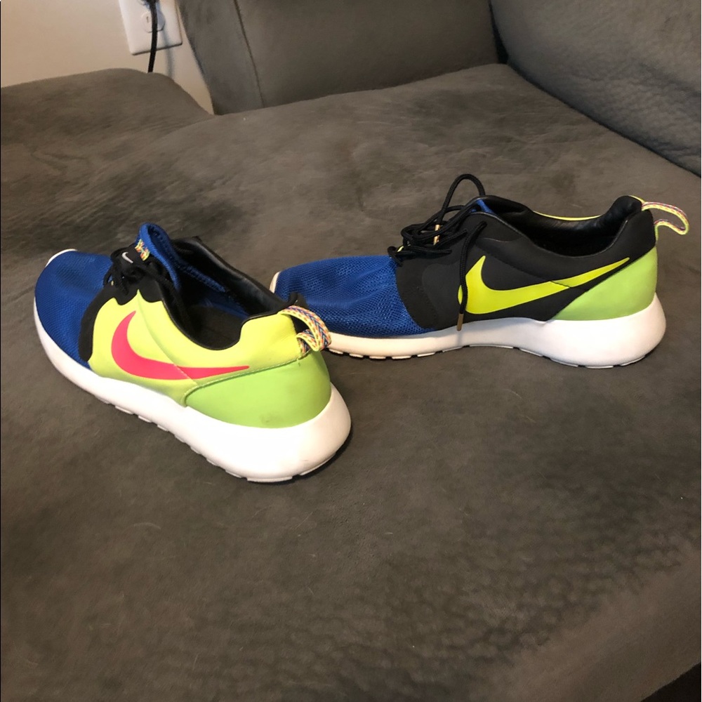 Nike Rosherun Royal/Punch-Volt Shoes Size 9.5